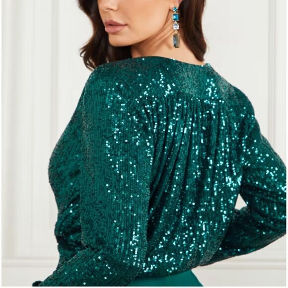 Marciano by Guess Sparkle In The Dark Green Sequins Cropped Surplice Top XS NWT - Picture 3 of 9